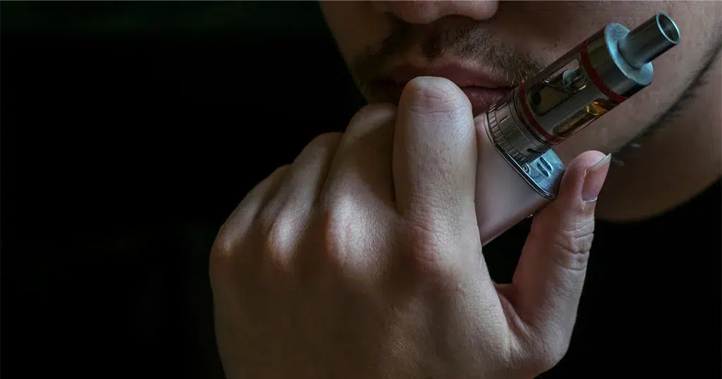 Ley De Tabaco: Vaporizadores Y Cigarrillos Electrónicos Deberán Incluir Advertencia Sanitaria